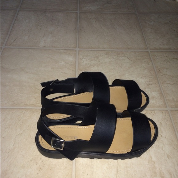 Sandals - Picture 3 of 3