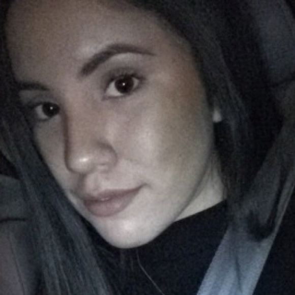Meet your Posher, Alondra