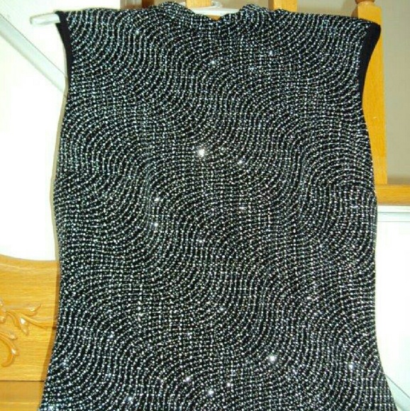 Formal dress - Picture 2 of 2