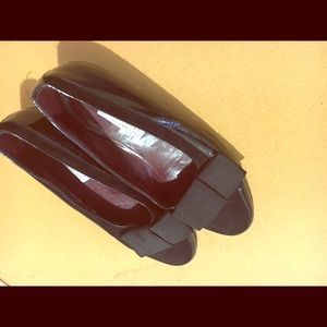 Black dress shoes