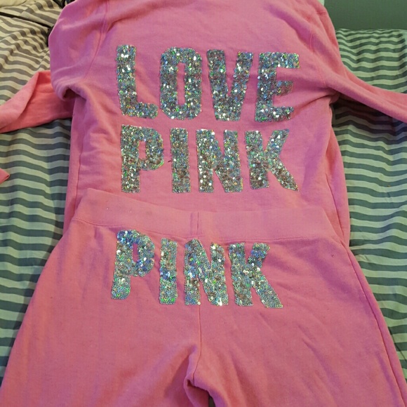 Vs pink sweatsuit