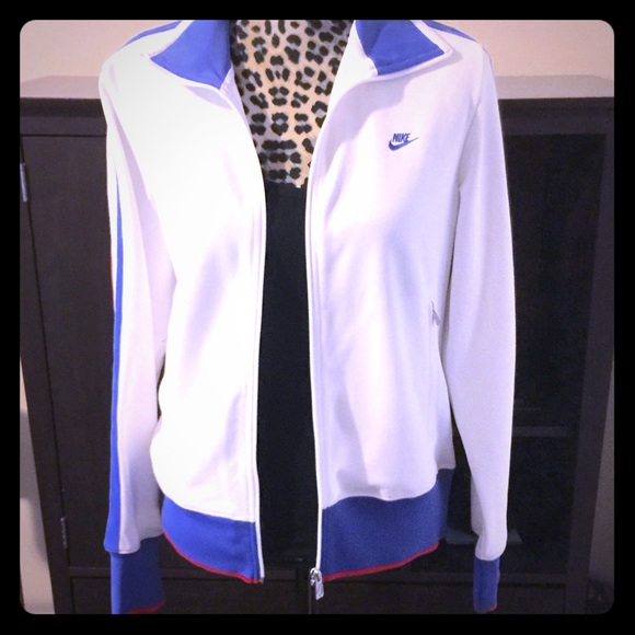 Nike Jacket - excellent condition!! - Picture 1 of 4