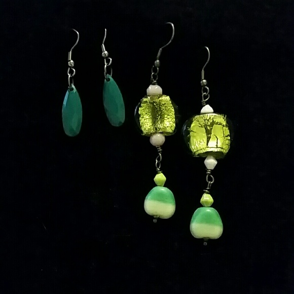DONATED * Lot of 4 Blue & Green Earrings - Picture 2 of 2
