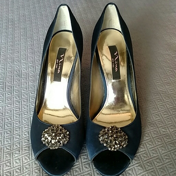 Nina Navy blue peep toes
