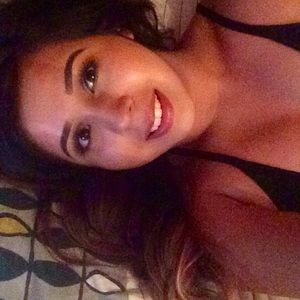 Meet your Posher, Jasmine