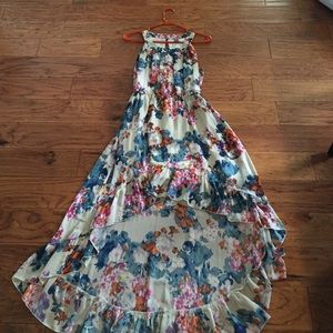 Bar lll size medium hi- low floral dress