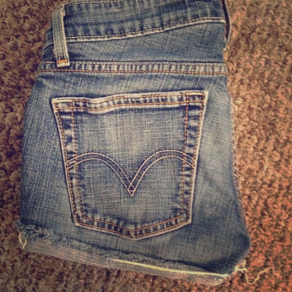 Levi's jean shorts!