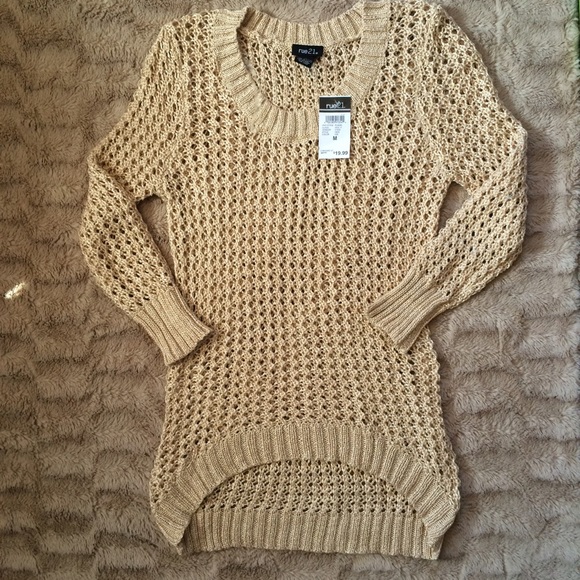 NEW Sweater