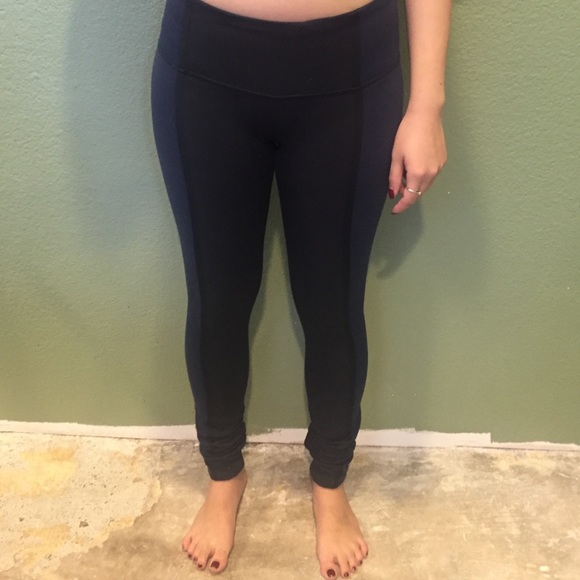 Lululemon leggings blue and black color blocking