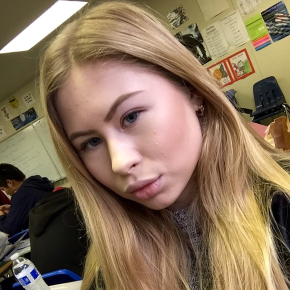 Meet your Posher, Anastasia