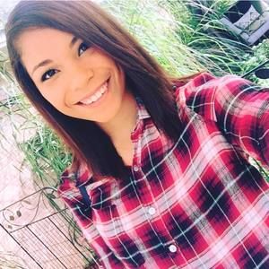 Meet your Posher, Halie