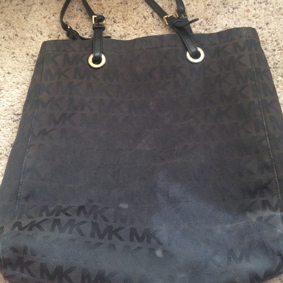 Micheal kors purse