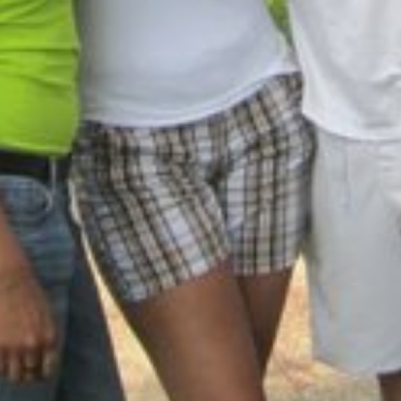 Plaid Bermuda shorts