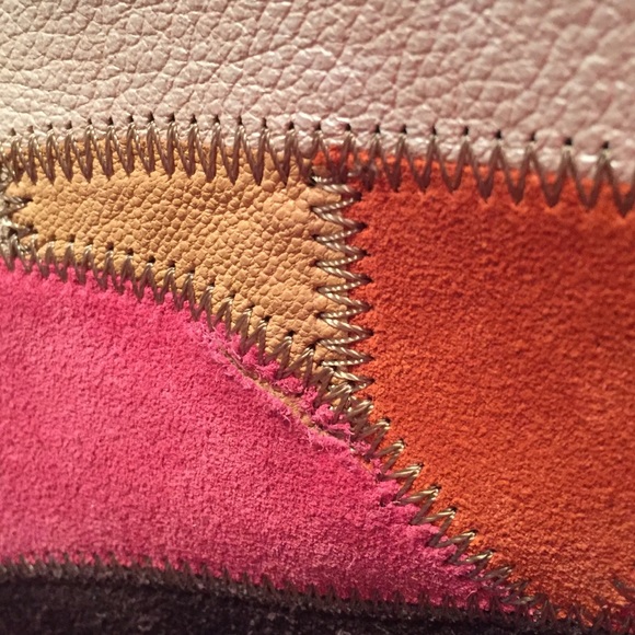 LUCKY Suede & Leather patchwork handbag. - Picture 4 of 4
