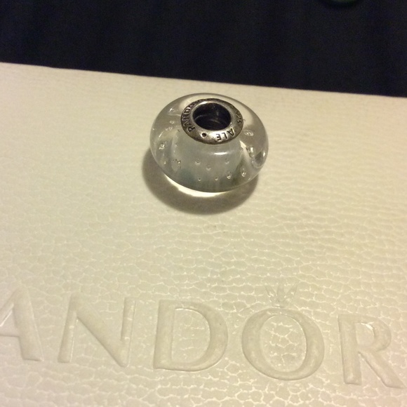 Pandora Clear Effervescence Charm
