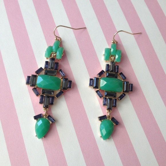 Green Dangling Earrings