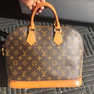 Authentic Louis Vuitton Alma PM