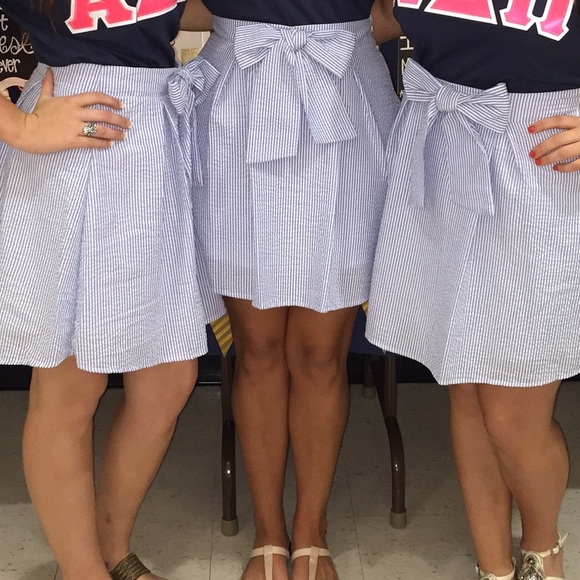 Seersucker skirt- light blue/white
