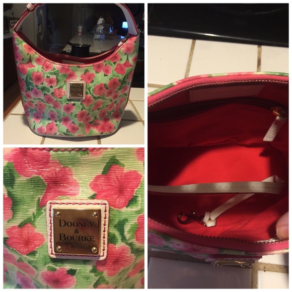 Dooney and Bourke purse!