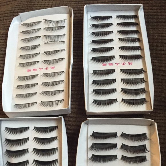 Four packs of false eyelashes