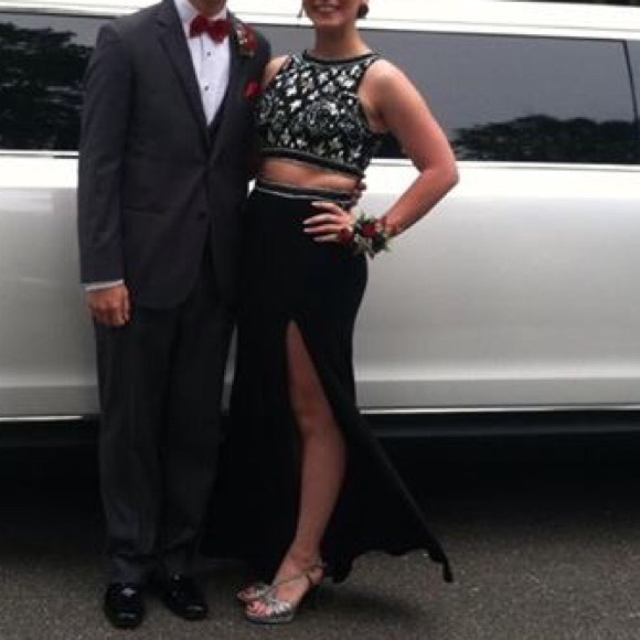 ***SOLD*** Two Piece Black Sequined Prom Dress!! - Picture 3 of 3