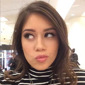 Meet your Posher, Karissa