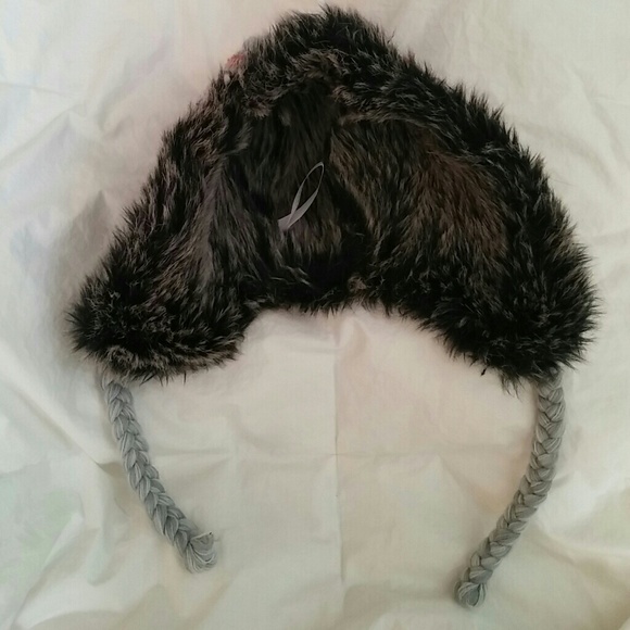CUTE winter hat - Picture 2 of 2