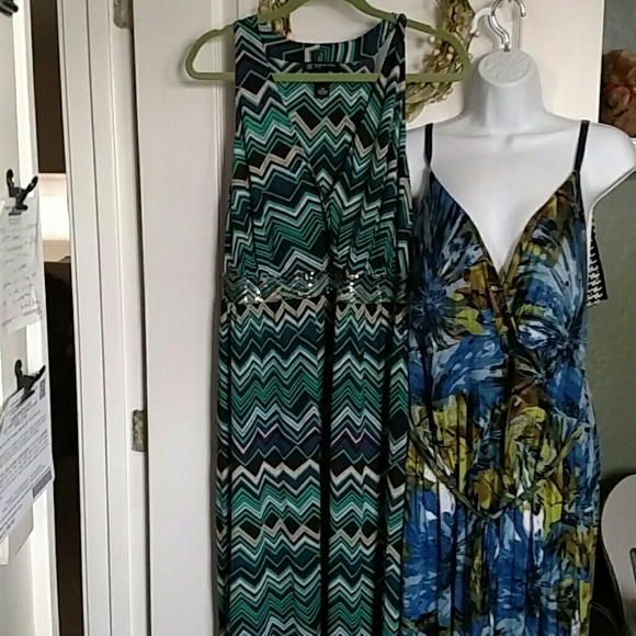 2 Print maxi dresses