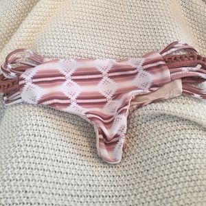 Acacia pikake bottoms