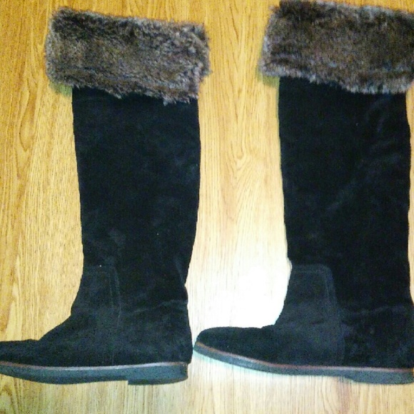 SIZE 8.5 SAM EDELMAN beautiful black suede boots