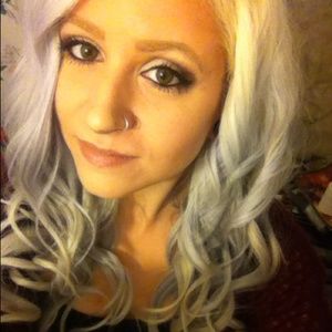 Meet your Posher, Stefanie