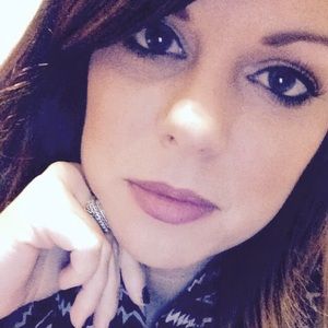 Meet your Posher, Hailey