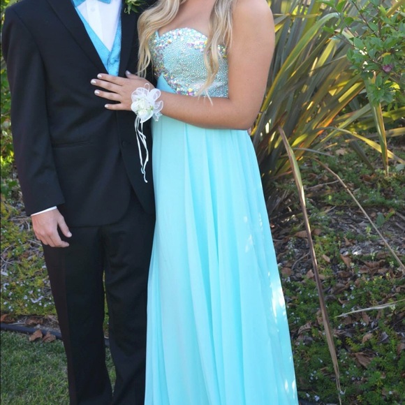 Blue prom dress