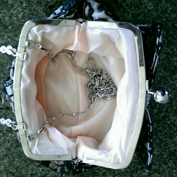 Purse - Picture 2 of 2