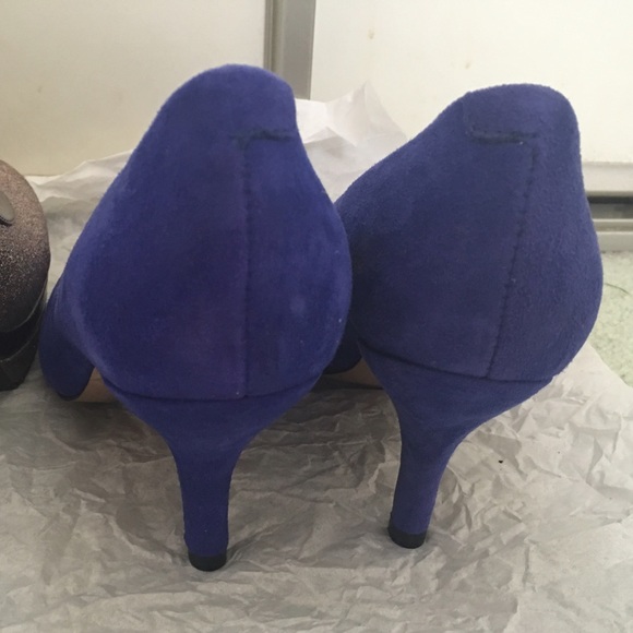 Also heels - Picture 2 of 2