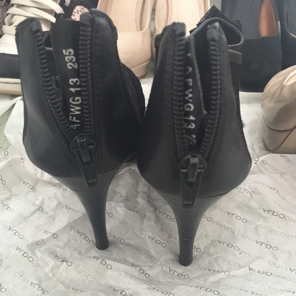 Heels - Picture 2 of 2