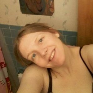 Meet your Posher, Candace