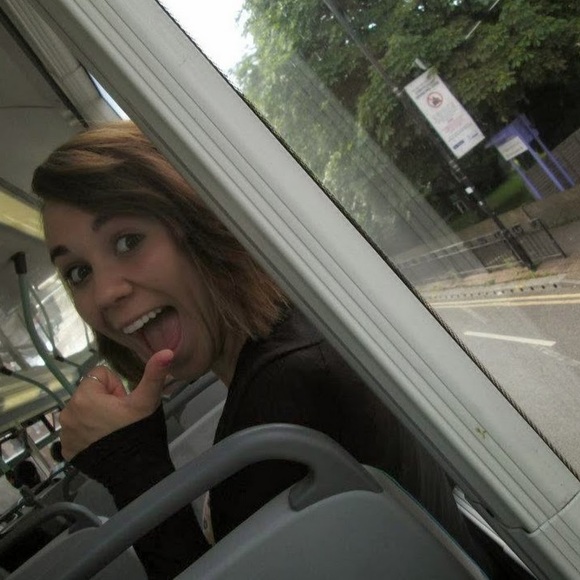 Meet your Posher, Brooke - Picture 1 of 1