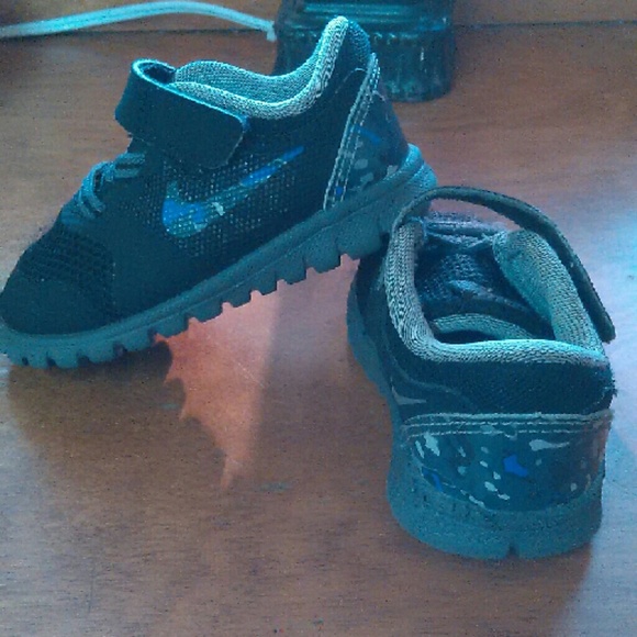Nike toddler shoes