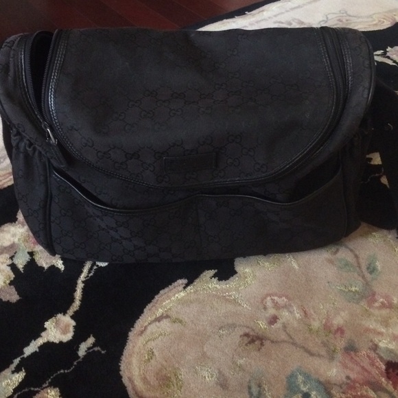 100authntic Gucci diaper bag