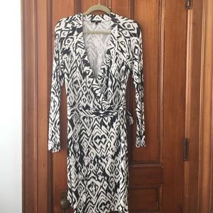 🎉🎉Long Sleeve Wrap Dress🎉🎉