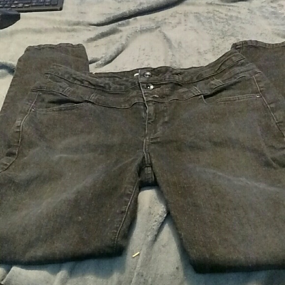 Black skinny jeans