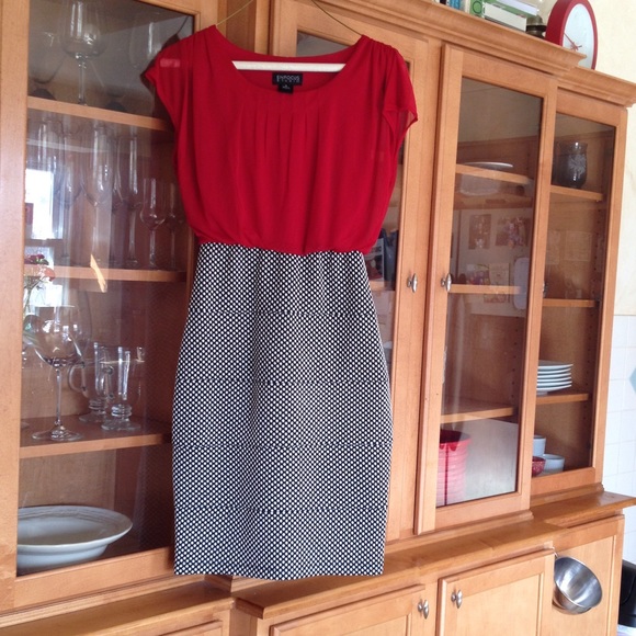 Dresses & Skirts - EnFocus Red/black/white dress