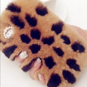 Leopard fur case