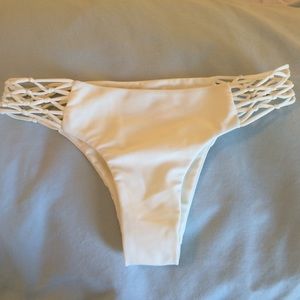 White Mikoh swimsuit bottoms size medium