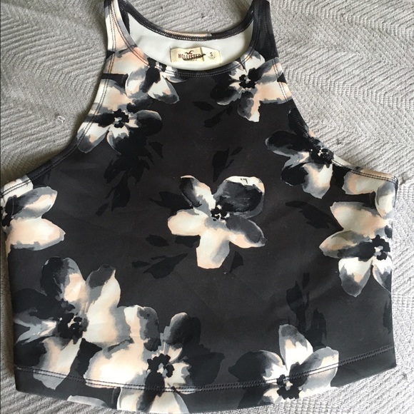 🌟⭐️ Hollister floral cropped tank ⭐️🌟