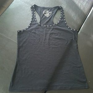 Razor back tank