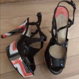 Gianni Bini coral chevron heels!