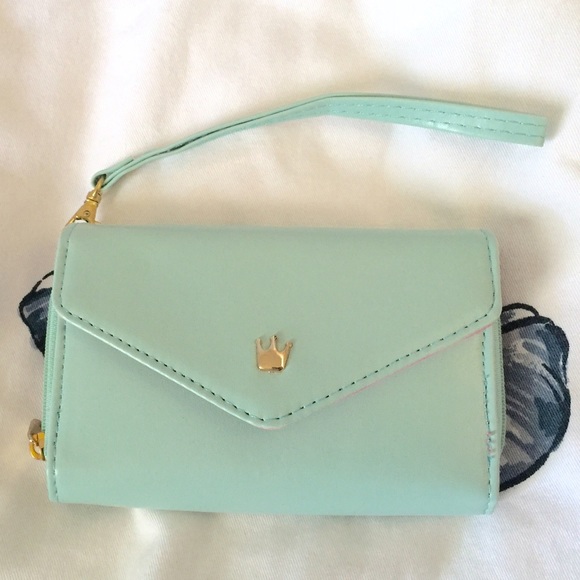 Crown Smart Pouch Wallet Case