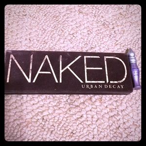Authentic Urban decay eye shadows pallet!!!!